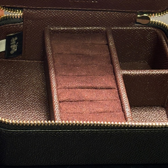 Coach Textured Black Leather Zip Jewelry Travel case/jewelry box - Picture 6 of 6